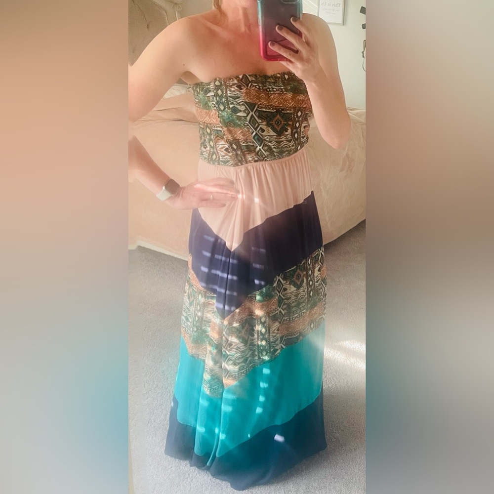 Buckles DayTrip Multicolored Strapless Maxi Dress|Size S|Worn Once|No Flaws